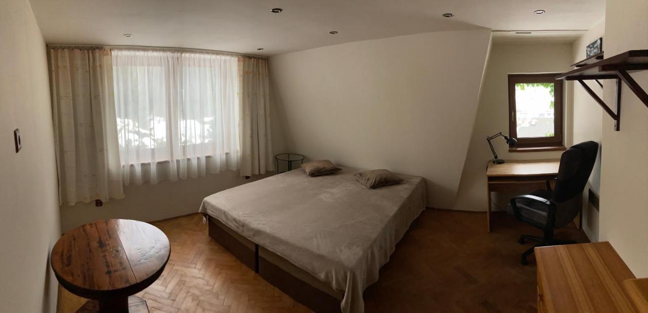 Apartman Rekys Jiretin pod Bukovou Eksteriør billede